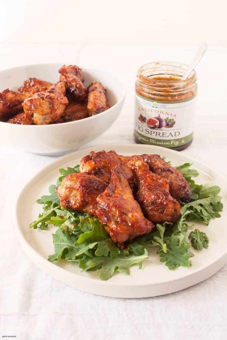 Enjoy the heat and the sweet from these gluten free, paleo friendly hot wings. | Sriracha Fig Hot Wings from small-eats.com 