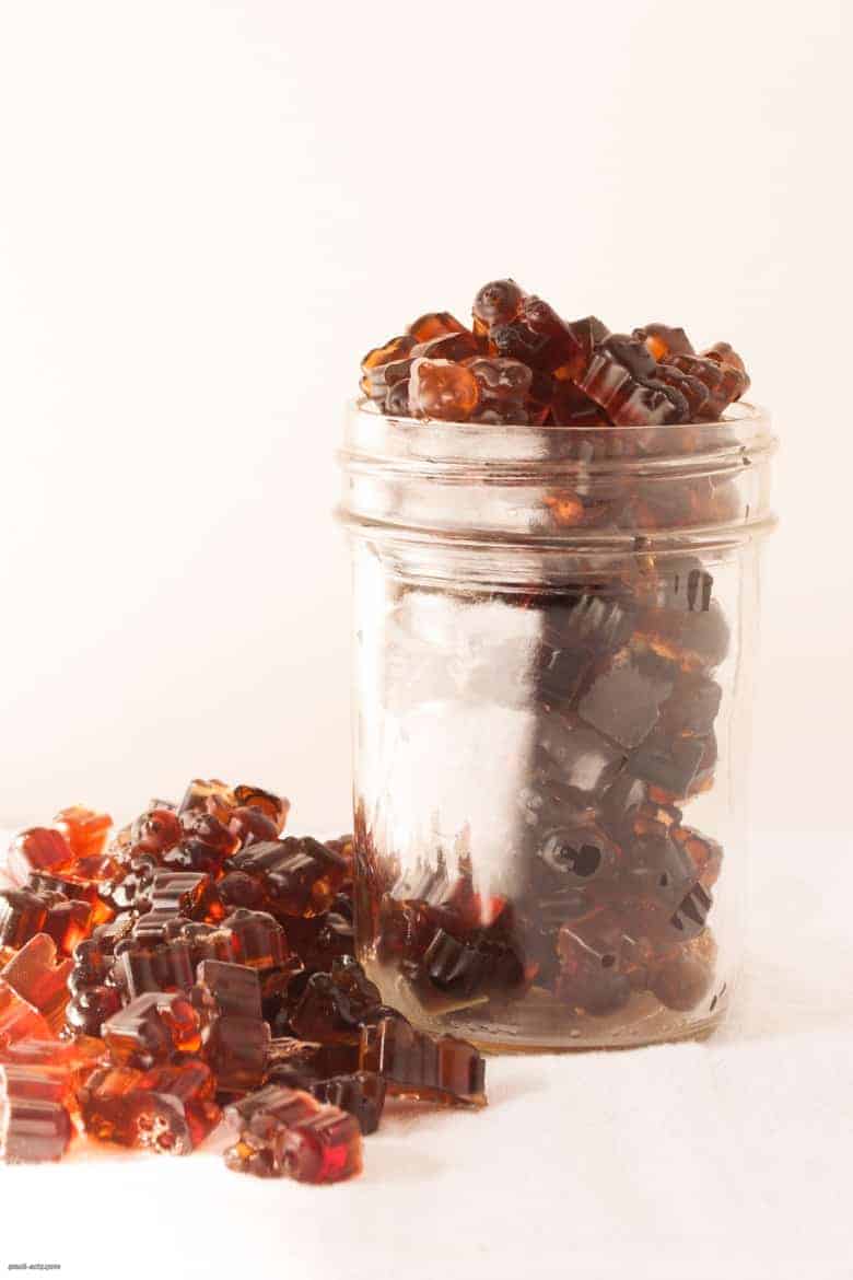 Upgrade your gummy bear experience with these easy, paleo friendly gummy bears sweetened with wintery flavors. | Paleo Cranberry Pomegranate Gummy Bears from small-eats.com